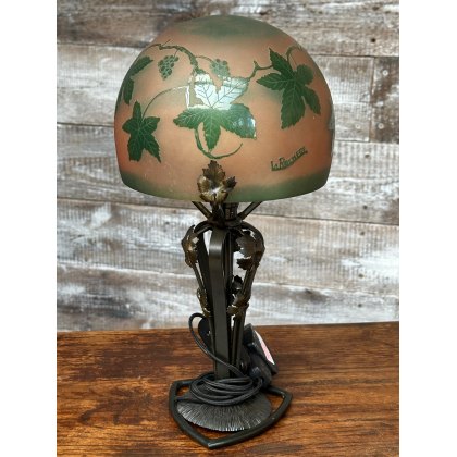 Beautiful Vintage French Cameo Lamp Beautiful Vintage French Cameo Lamp