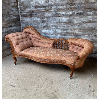 Antique Victorian Large Chaise Lounge Sofa Antique Victorian Large Chaise Lounge Sofa