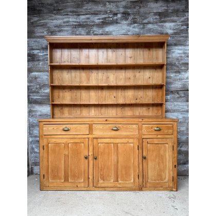 Vintage Large Farmhouse Pine Dresser Vintage Large Farmhouse Pine Dresser