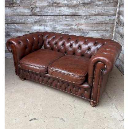 Early 20th Century Two Seater Chesterfield Sofa Early 20th Century Two Seater Chesterfield Sofa
