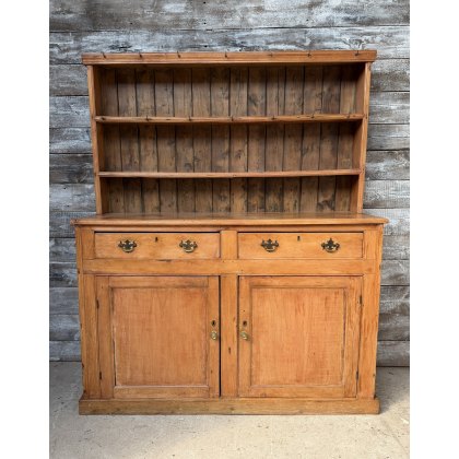 Stunning 19th Century Welsh Farmhouse Pine Dresser Stunning 19th Century Welsh Farmhouse Pine Dresser