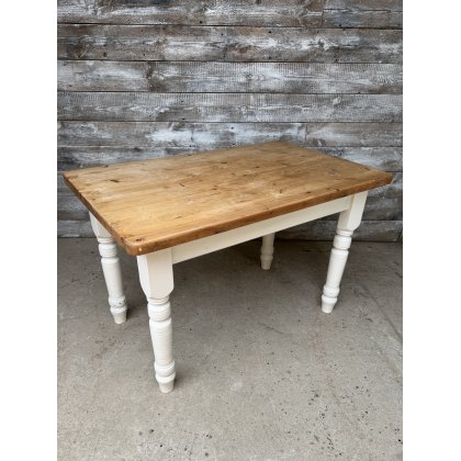Vintage Farmhouse Pine Painted Dining Table Vintage Farmhouse Pine Painted Dining Table