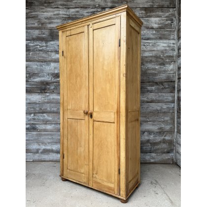 Lovely Reclaimed Victorian Pine Wardrobe Lovely Reclaimed Victorian Pine Wardrobe