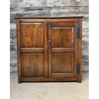 Stunning Georgian English Oak Cupboard Stunning Georgian English Oak Cupboard