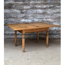 Antique Victorian Waxed Pine Swivel Extending Dining Table Antique Victorian Waxed Pine Swivel Extending Dining Table