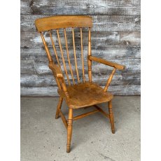 Beautiful Antique English Elm Windsor Armchair Beautiful Antique English Elm Windsor Armchair