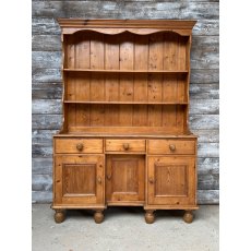 Lovely Vintage Waxed Pine Dresser Lovely Vintage Waxed Pine Dresser