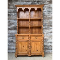 Lovely Vintage Early 20th Century Pine Dresser Lovely Vintage Early 20th Century Pine Dresser