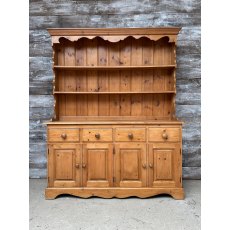 Vintage Solid Waxed Pine Farmhouse Style Dresser Vintage Solid Waxed Pine Farmhouse Style Dresser