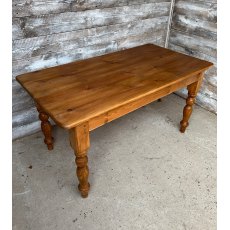 Vintage Farmhouse Pine Dining Table Vintage Farmhouse Pine Dining Table