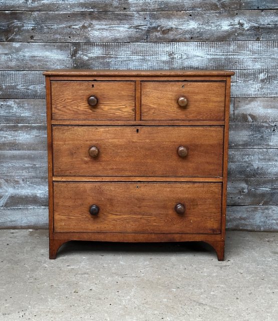 Antique Solid English Oak Chest Of Drawers